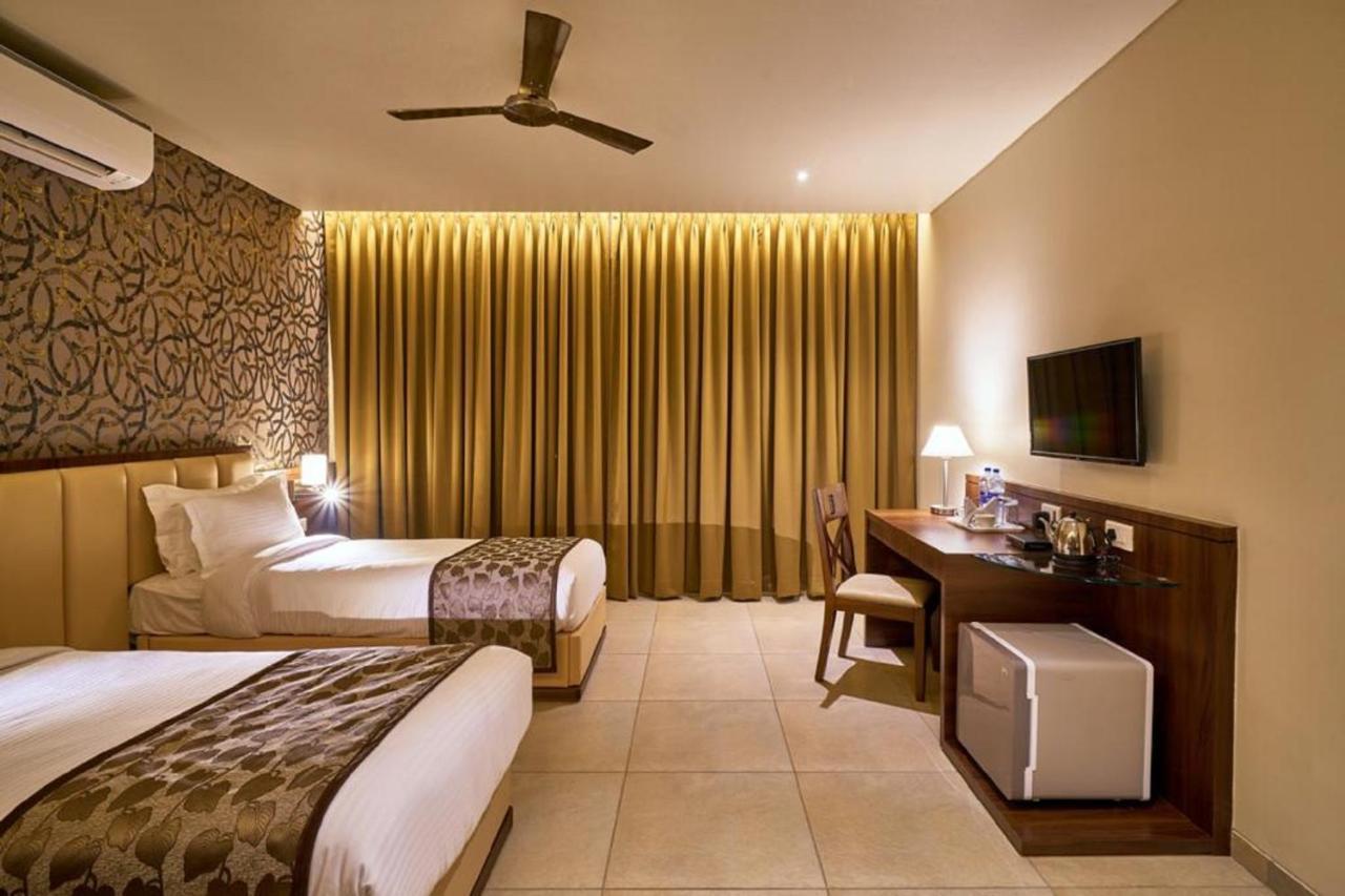 Hotel Shlok Kolhapur Exterior foto